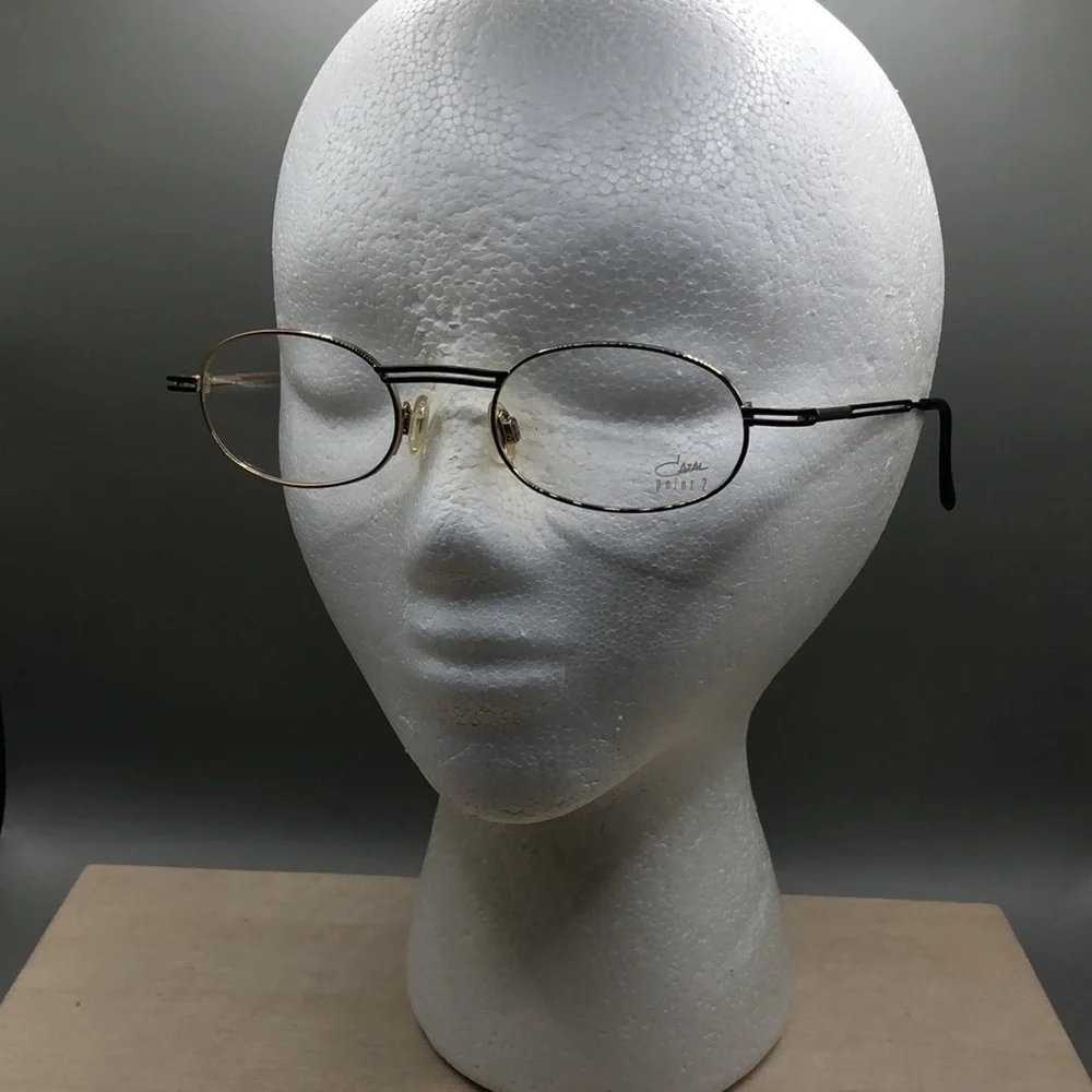 Vintage CAZAL Germany Mod1142 49-20-135 Oval Gold Full Rim Glasses Classy